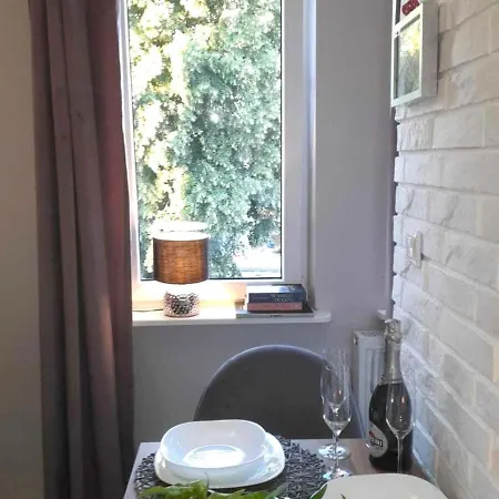 In Gda Sk Near Brze No Pier Apartment *