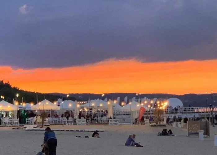 In Near Brzezno Pier شقة *