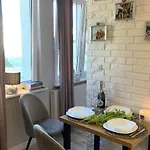 In Near Brzezno Pier Apartment
